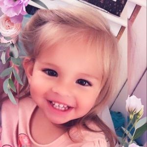 Meet your Posher, Anca